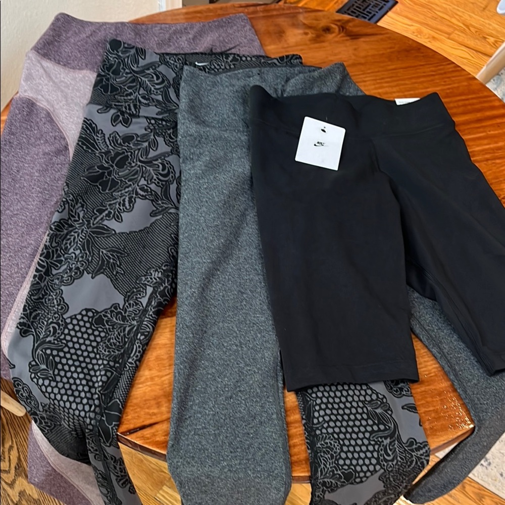 Bundle of four Nike Leggings in Black, Gray, Purple, XS, S